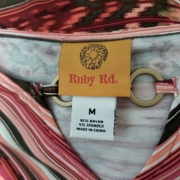 Ruby Rd Santa Fe Top - Size M - Picture 4 of 7